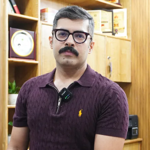 Dr. Devanshu Kalra
